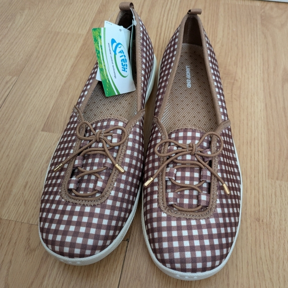 Lands' End Shoes - 🆕 Land's End Women's Checkered Tan Brown White Flats Shoes Size 10